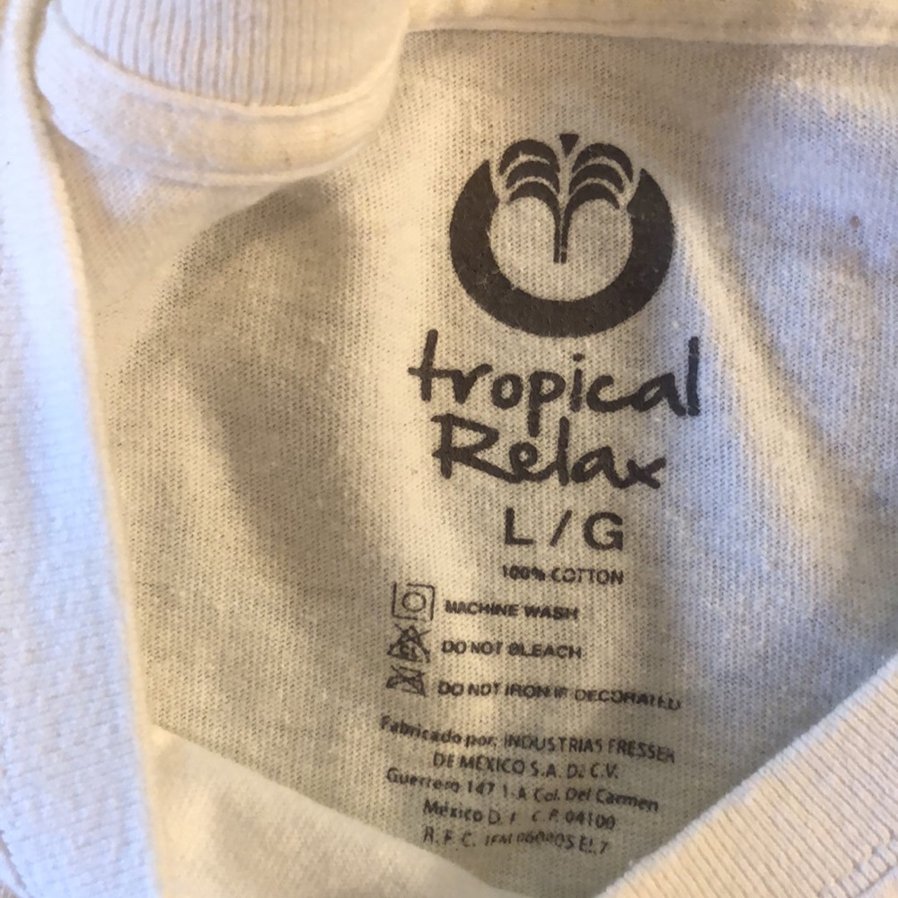 Cancun Graphic Short Sleeve T-Shirt - Picture 3 of 4
